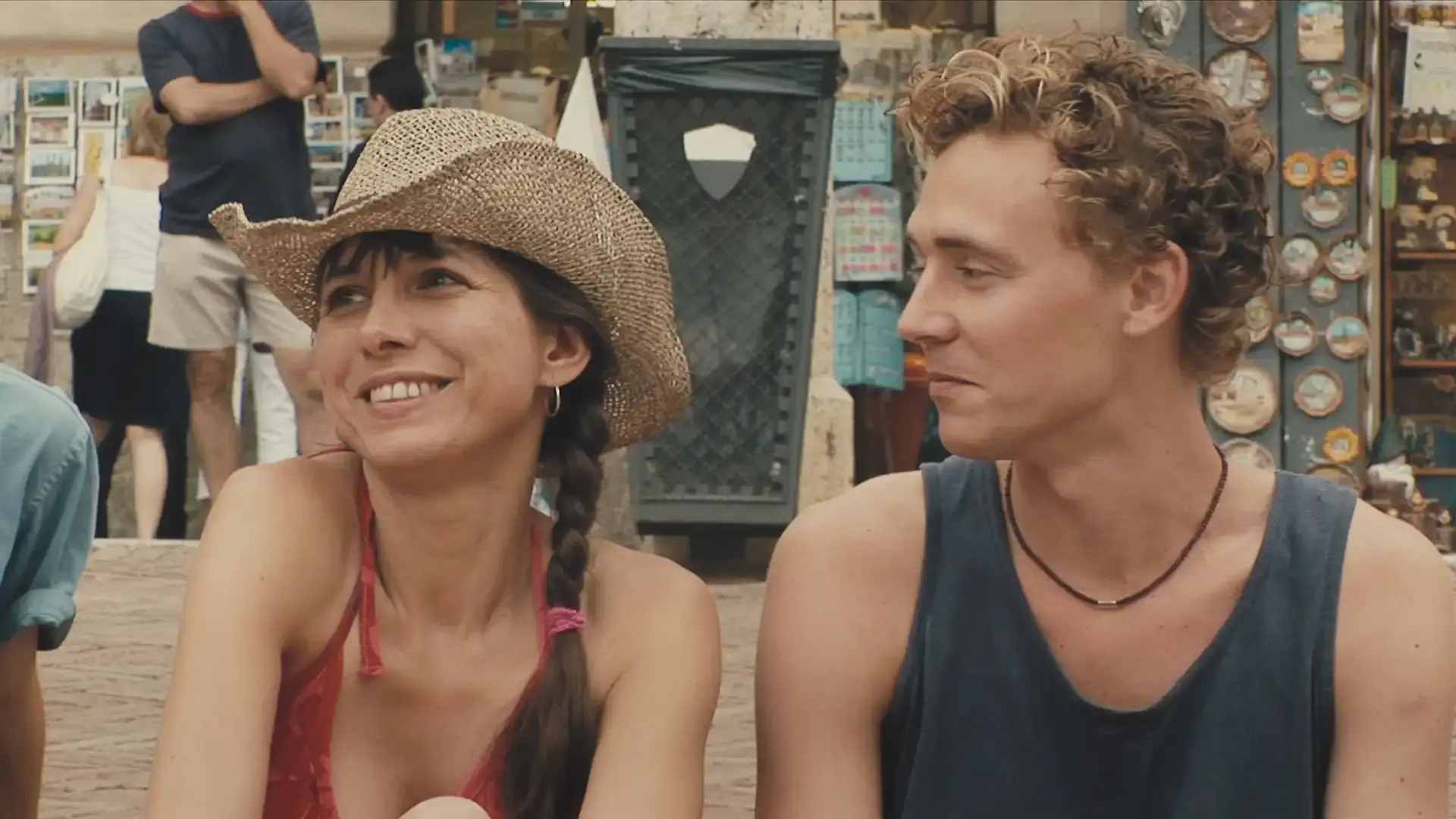 Tom Hiddleston and Kathryn Worth in Unrelated