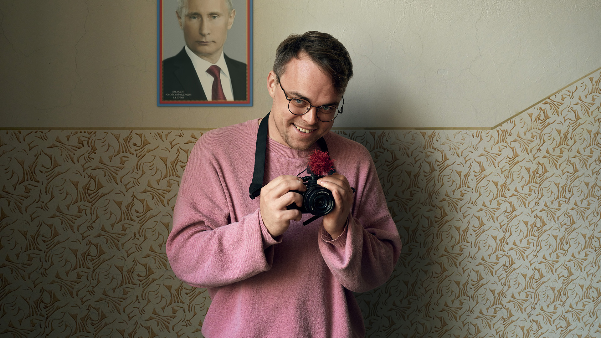 In the Oscar-Winning &lsquo;Mr. Nobody Against Putin&rsquo; One Small-Town Teacher Takes on the Russian War Machine
